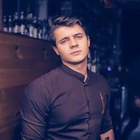Петя Михайлов